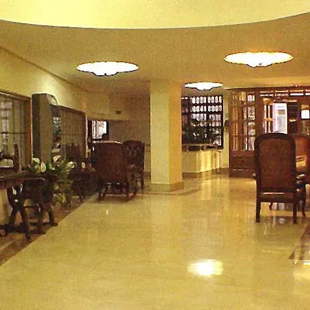 Emperatriz I Hotel