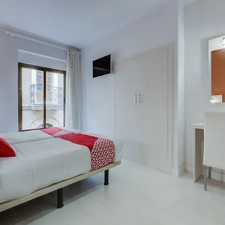 Emperatriz I ホテル 3*