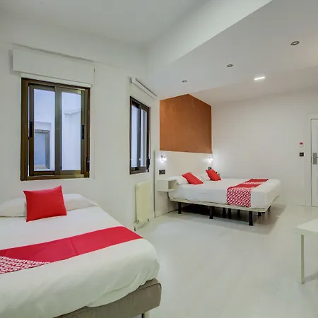 Emperatriz I ホテル 3*