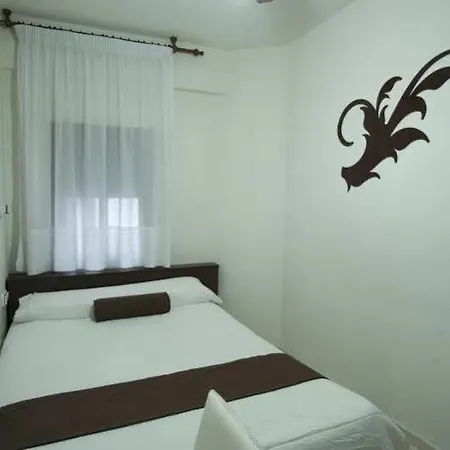 Emperatriz I Otel 3*